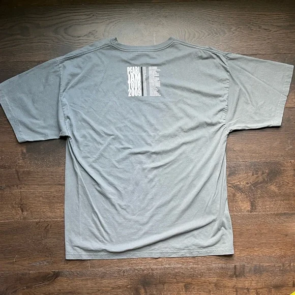 Pearl Jam 2009 Saw Blade 33 1/3 Tour Shirt XXL - Picture 2 of 5